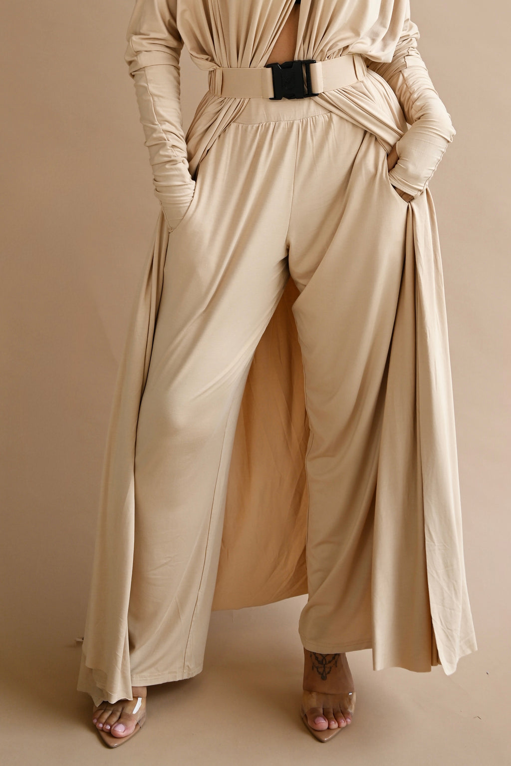 Almond Shadow Muse Pant